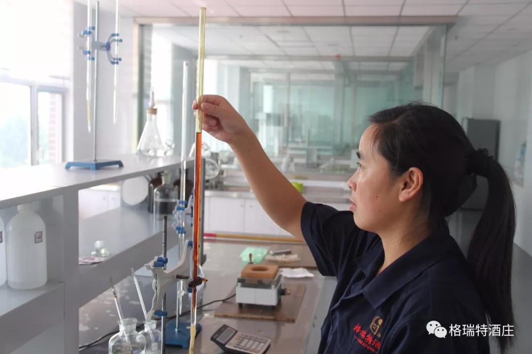 15712810223745.jpg 640 (1).webp (2).jpg